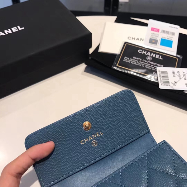 シャネル財布素材ディテール